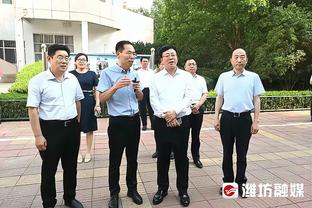 灵魂画手！罗克应邀设计世界体育报封面：巴萨，欧冠冠军